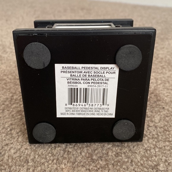 Baseball Pedestal Display - Picture 3 of 4